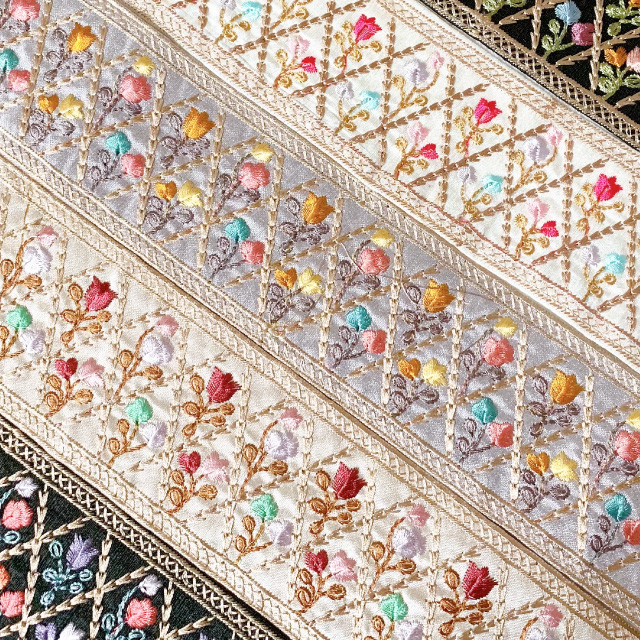 インド刺繍リボンの世界