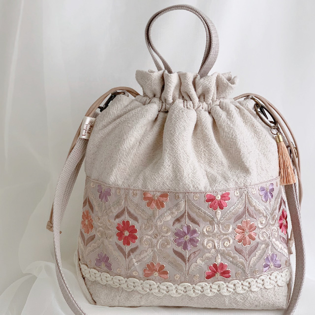 インド刺繍リボンの世界