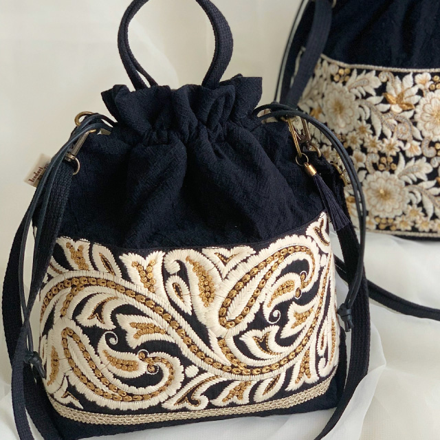 インド刺繍リボンの世界